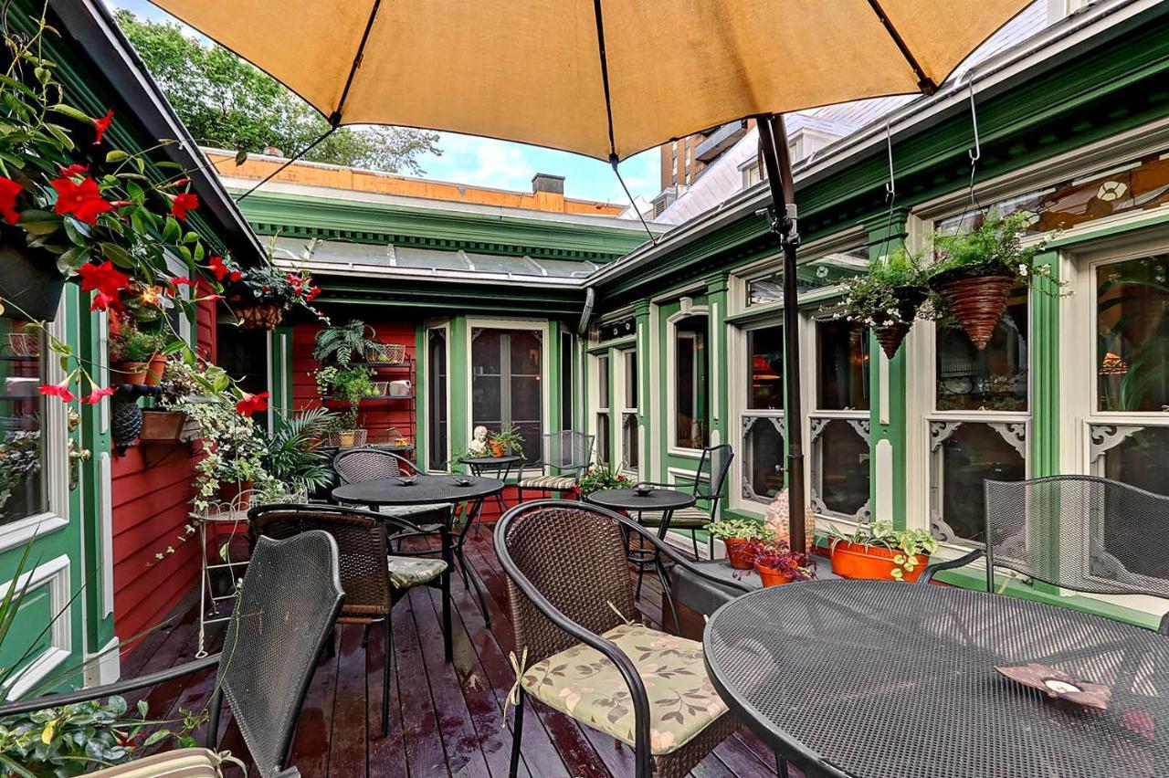 Auberge J.A Moisan Quebeque Exterior foto